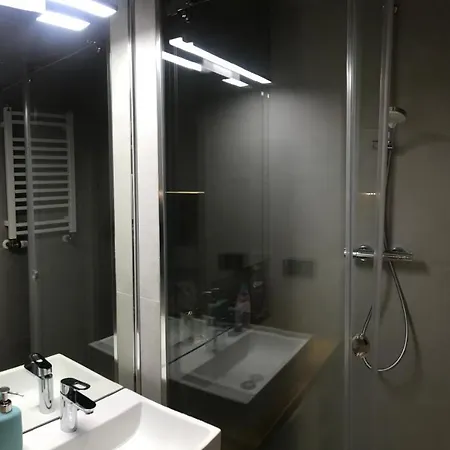New Modern Apartment, Top Floor, Great View! Ac, Designer Industrial! Natural Wood! Apartment Krakow