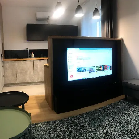 New Modern Apartment, Top Floor, Great View! Ac, Designer Industrial! Natural Wood! Διαμέρισμα