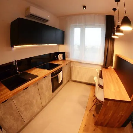 New Modern Apartment, Top Floor, Great View! Ac, Designer Industrial! Natural Wood! Διαμέρισμα